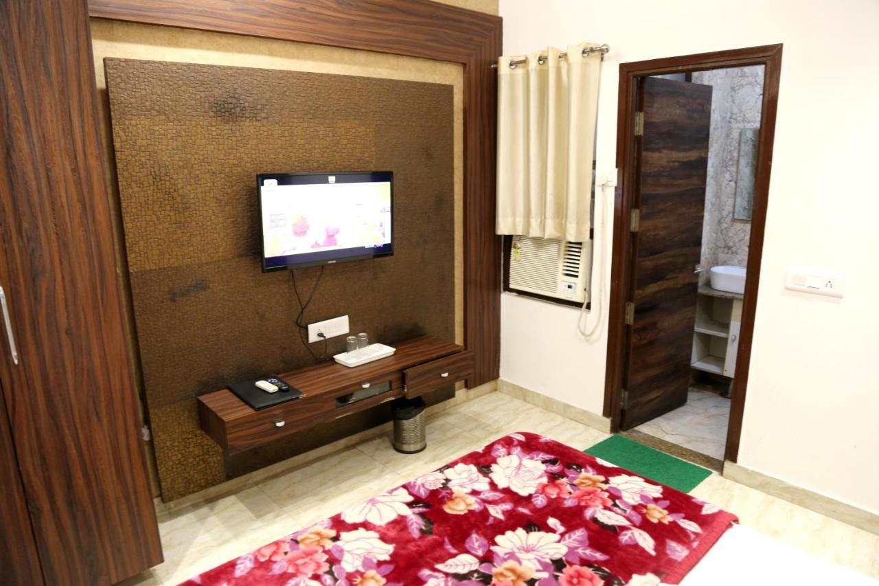 Shree Anand Dham Hotel Vrindāvan Exterior foto